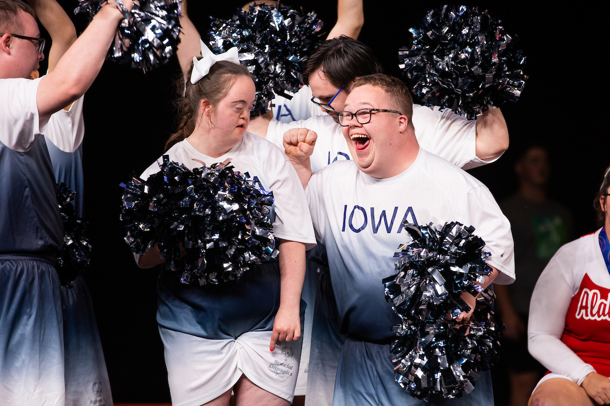 AW CH 060722 DVibes 22USAGames 15 1